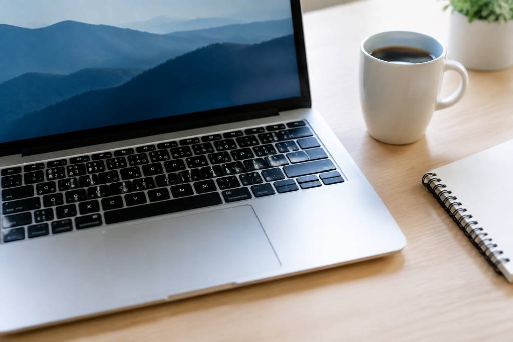 Caractères spéciaux raccourcis clavier : la liste complète à connaître